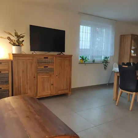Moderne Doppelhaushaelfte Holiday home